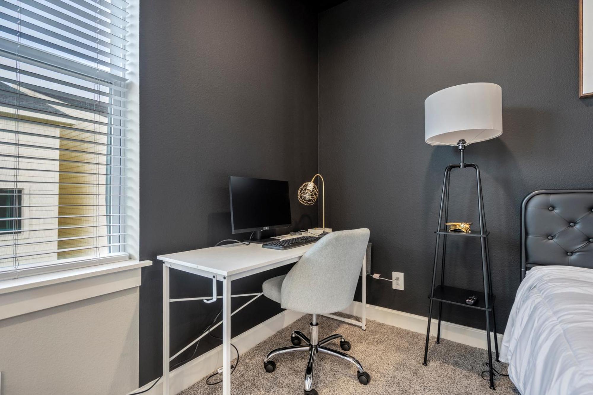 Spacious 3 Bed House Near Md Anderson With Free Parking & Wi-Fi Houston Exterior photo
